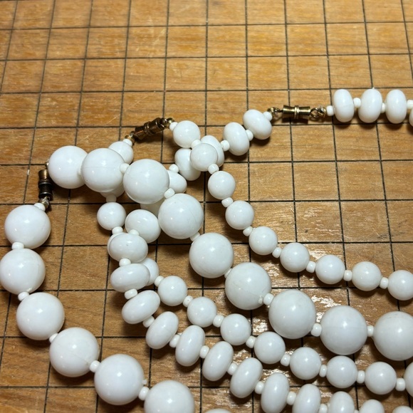MCM White x3 Variety Shape Beads Necklaces 24”L 60s 70s Barrel Roll Clasp EVC - Picture 7 of 11